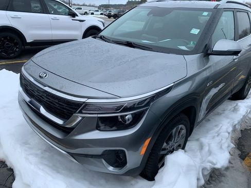Used 2021 Kia Seltos S image 2