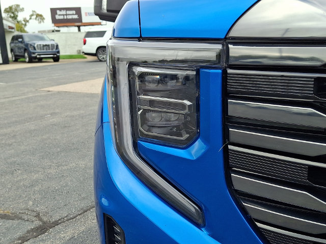 Certified 2023 GMC Sierra 1500 AT4 w/ AT4 Premium Package AWD/4WD image 9