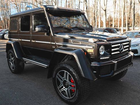 Used 2018 Mercedes-Benz G 550 Squared image 3