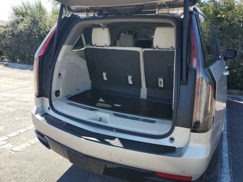 Used 2024 Cadillac Escalade Sport Platinum w/ LPO, ONYX Package AWD/4WD image 23