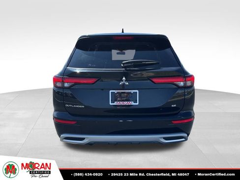 Used 2024 Mitsubishi Outlander FWD image 4