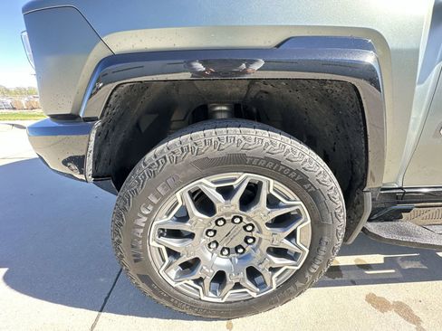 Used 2024 GMC Hummer EV 3X AWD/4WD image 34