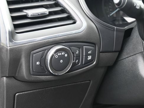 Used 2022 Ford Edge Titanium w/ Equipment Group 301A image 14