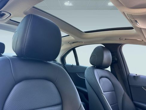Used 2017 Mercedes-Benz C 300 Sedan image 23