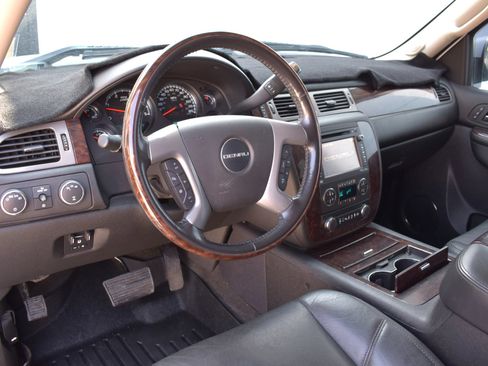 Used 2014 GMC Sierra 2500 Denali AWD/4WD image 10