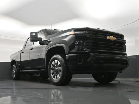 Used 2025 Chevrolet Silverado 2500 Custom w/ Custom Value Package AWD/4WD image 30