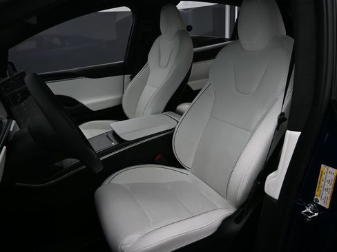 Used 2023 Tesla Model X Plaid AWD/4WD image 26