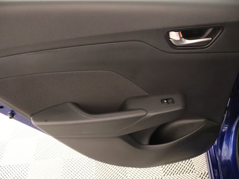 Certified 2021 Hyundai Accent SE FWD image 15
