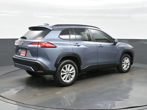 Used 2022 Toyota Corolla Cross LE FWD image 6