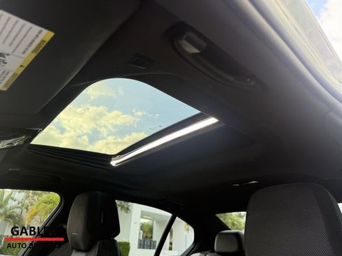 Used 2025 BMW 530i xDrive image 12