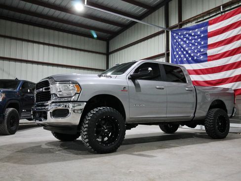 Used 2020 RAM 2500 Big Horn AWD/4WD image 1
