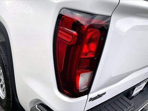 Certified 2022 GMC Sierra 1500 Pro w/ Pro Value Package image 20