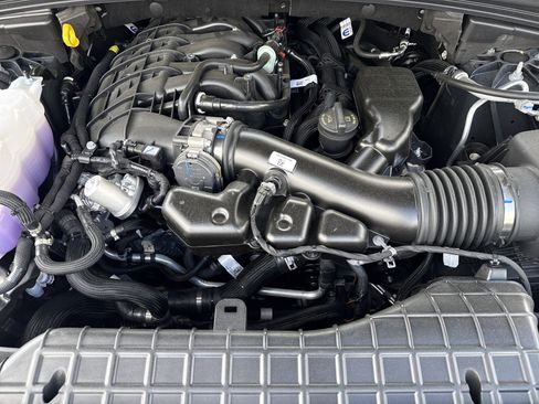 New 2026 Jeep Grand Cherokee Laredo RWD image 31
