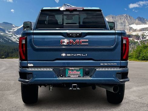 Used 2025 GMC Sierra 3500 Denali w/ Denali Reserve Package AWD/4WD image 4