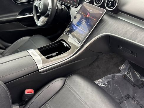 Used 2024 Mercedes-Benz C 300 C 300 image 17
