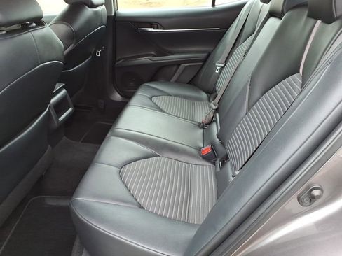 Used 2021 Toyota Camry SE FWD image 14