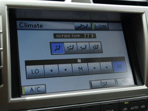 Used 2013 Lexus GX 460 Premium AWD/4WD image 35