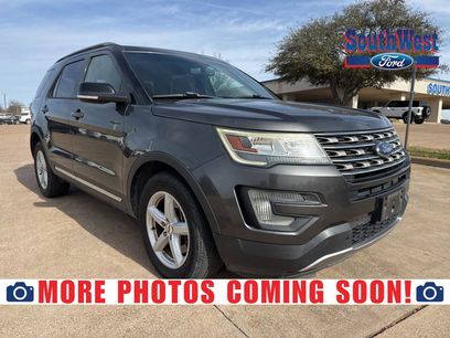 Used 2017 Ford Explorer XLT w/ Equipment Group 201A