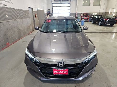Used 2018 Honda Accord EX image 8