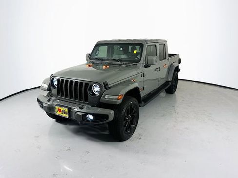 Used 2022 Jeep Gladiator Overland AWD/4WD image 5