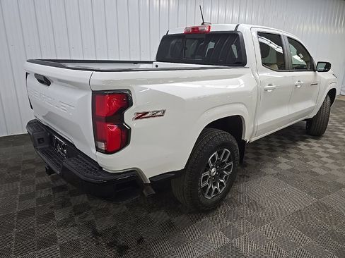 Used 2025 Chevrolet Colorado Z71 AWD/4WD image 10