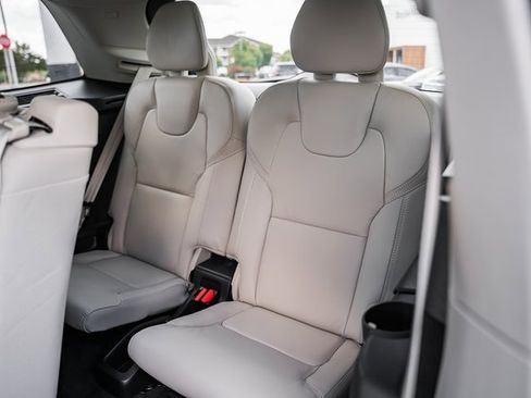 New 2026 Volvo XC90 B6 Ultra image 30