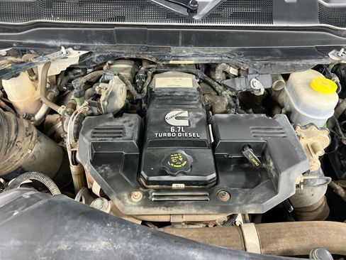 Used 2022 RAM 2500 Laramie AWD/4WD image 25