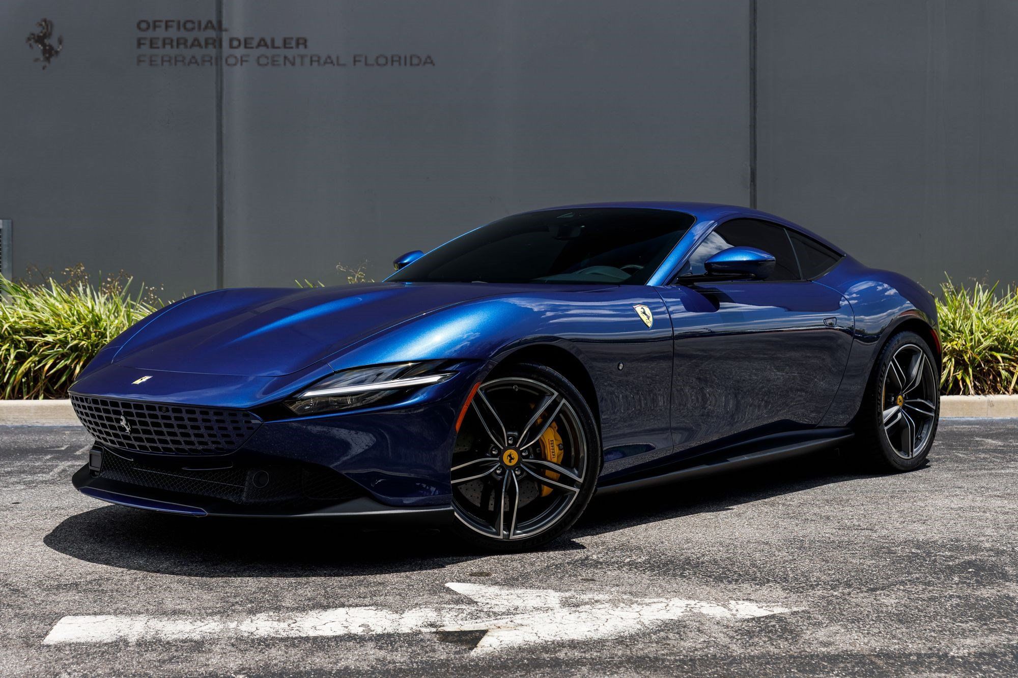 Used 2024 Ferrari Roma RWD image 1