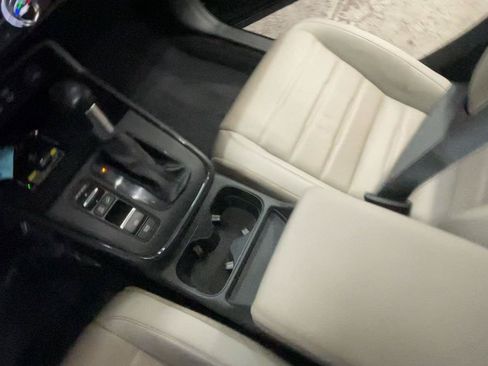 Used 2024 Honda CR-V EX-L image 36