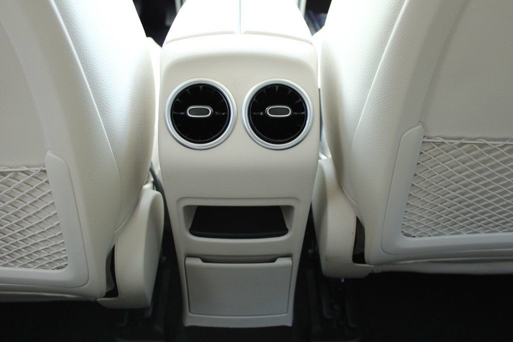 Used 2023 Mercedes-Benz EQB 300 4MATIC image 33