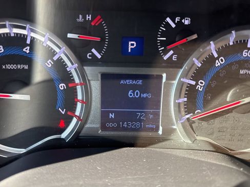 Used 2015 Toyota 4Runner Trail Premium image 25