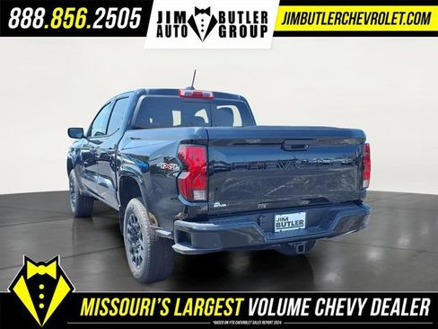New 2026 Chevrolet Colorado W/T w/ WT Custom Package AWD/4WD image 2