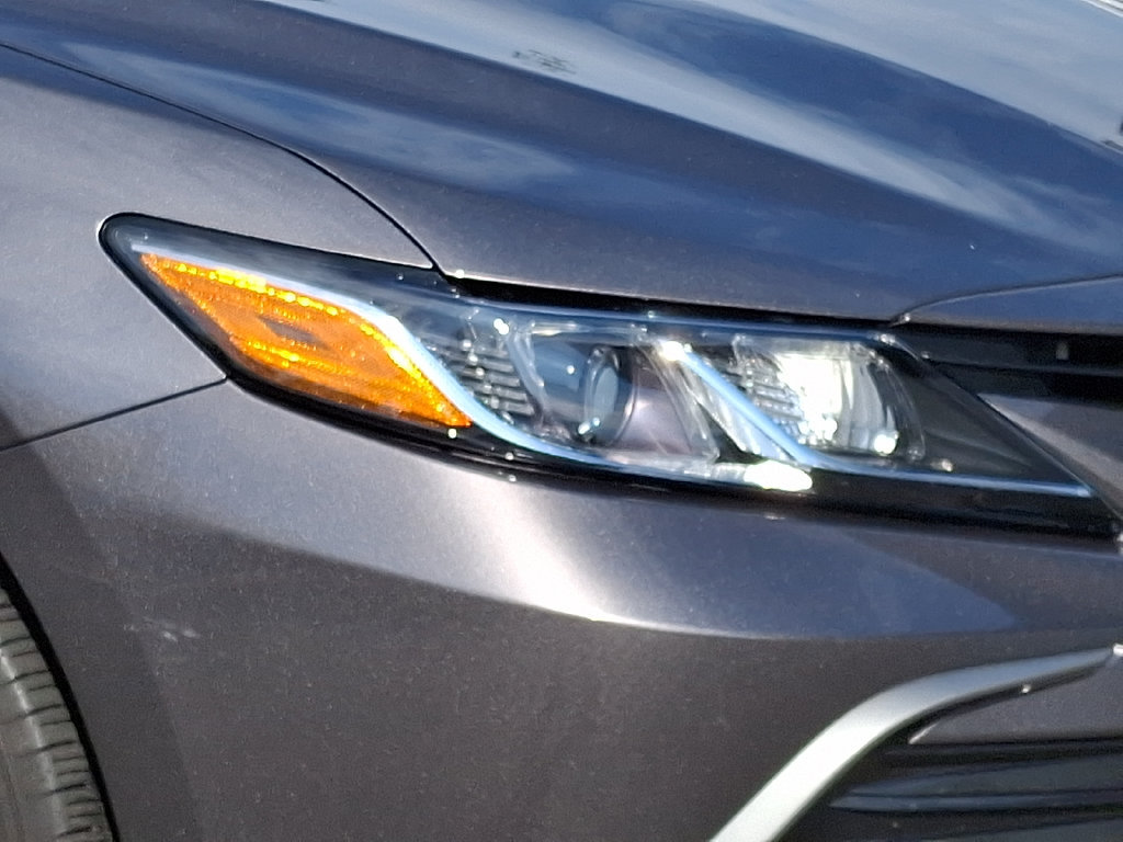 Used 2024 Toyota Camry LE AWD/4WD image 9