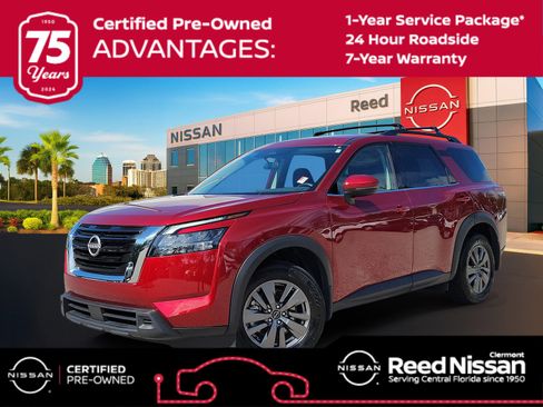 Certified 2025 Nissan Pathfinder SV FWD image 1