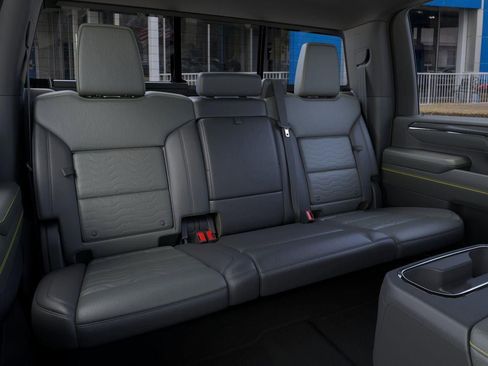 New 2025 Chevrolet Silverado 2500 ZR2 w/ Technology Package AWD/4WD image 17