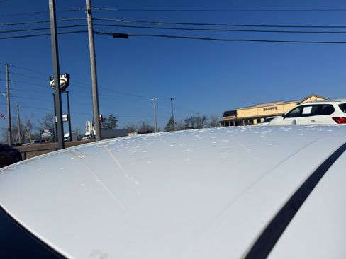 Used 2020 Toyota Camry LE image 9