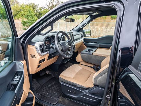 Used 2023 Ford F150 XLT image 19