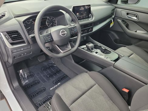 New 2026 Nissan Rogue SV image 23