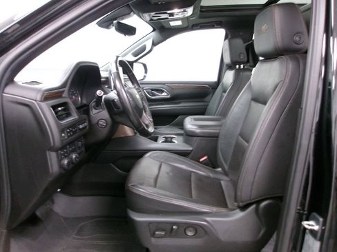 Used 2021 Chevrolet Suburban High Country w/ Premium Package AWD/4WD image 10