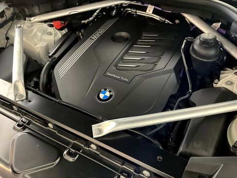 Used 2023 BMW X5 xDrive40i w/ M Sport Package AWD/4WD image 29