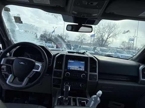 Used 2018 Ford F150 Lariat w/ Equipment Group 502A Luxury image 14