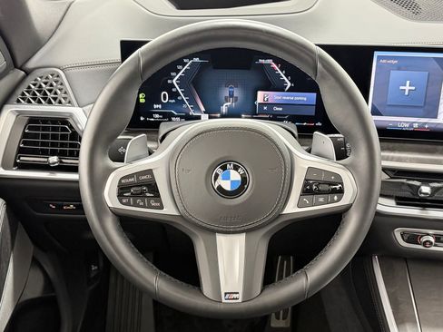 Used 2025 BMW X5 xDrive40i w/ M Sport Package AWD/4WD image 12
