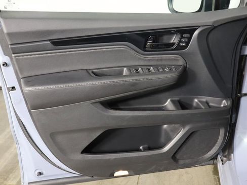 Used 2023 Honda Odyssey Touring image 19