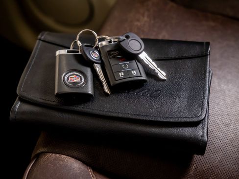 Used 2014 Cadillac Escalade Platinum image 34