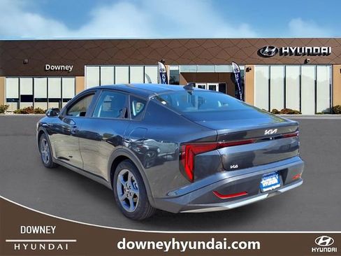 Used 2025 Kia K4 LXS FWD image 5