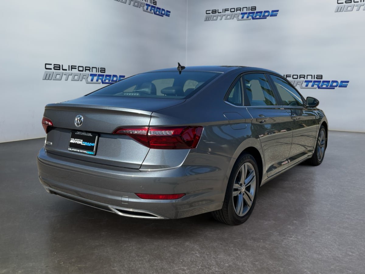 Used 2021 Volkswagen Jetta R-Line FWD image 5