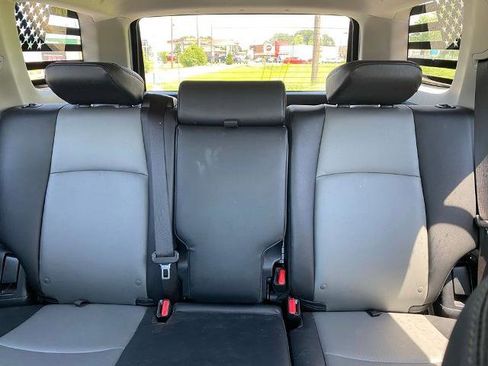 Used 2022 Toyota 4Runner SR5 Premium w/ Moonroof Package AWD/4WD image 25