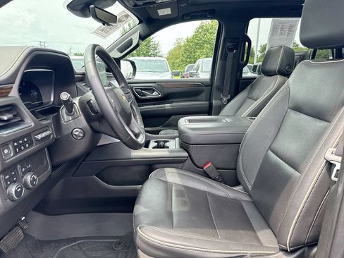 Used 2023 Chevrolet Tahoe Premier w/ Premium Package 2 AWD/4WD image 21