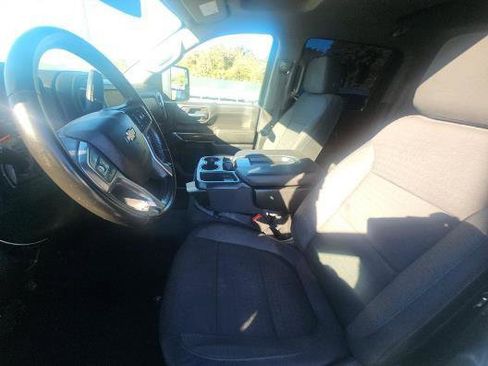 Used 2023 Chevrolet Silverado 2500 LT image 8