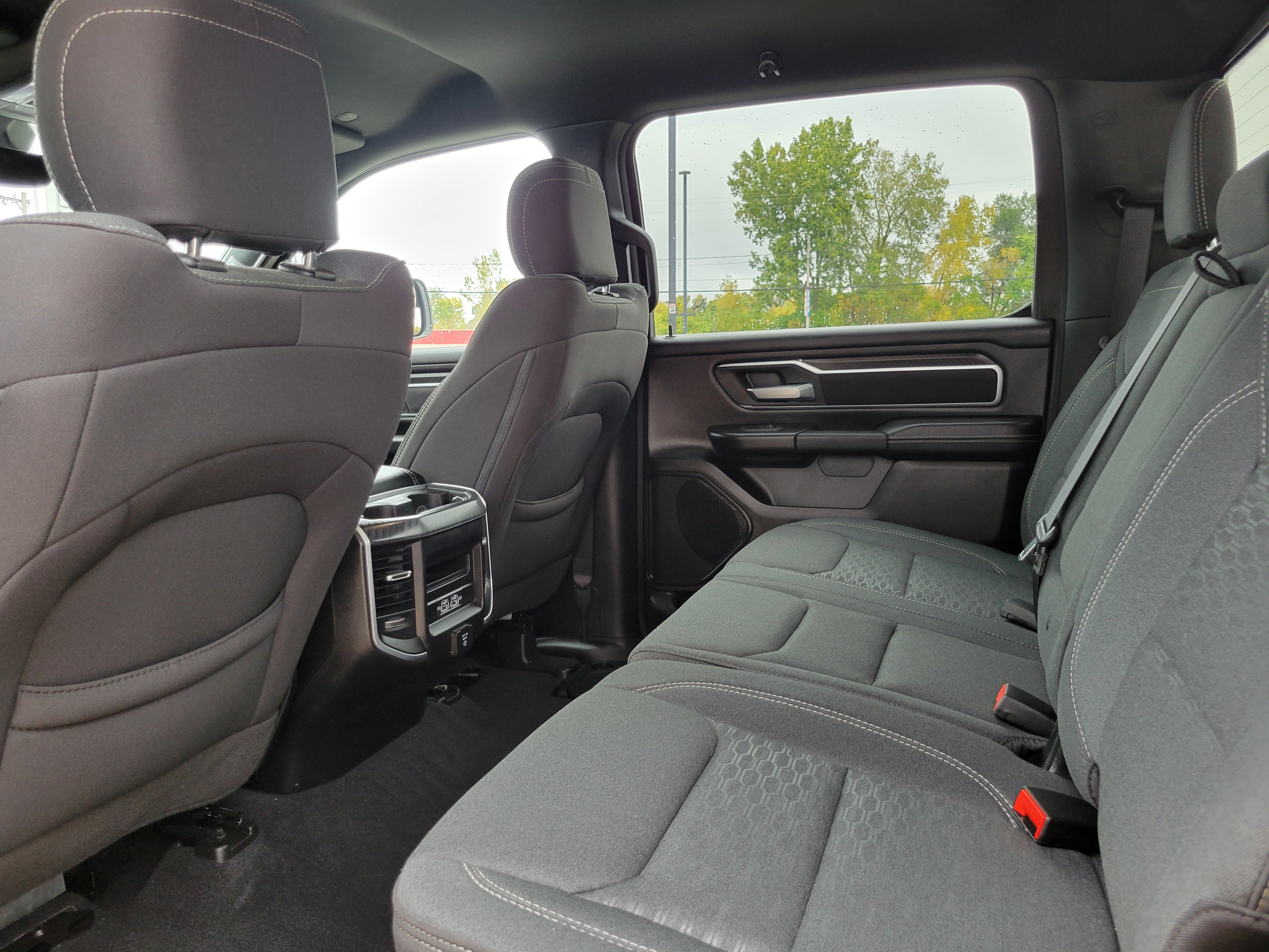 Used 2025 RAM 1500 Big Horn AWD/4WD image 18